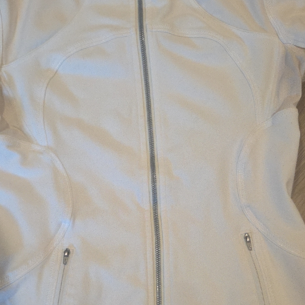 Lululemon Athletica Women's White Ski Jacket - Picture 2 of 9